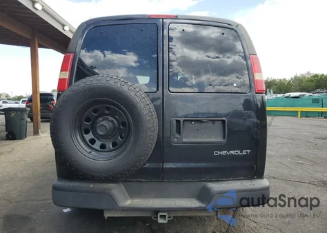 2003 Chevrolet Express G2500 z USA, uszkodzony, nr VIN 1GCFH25T431136907